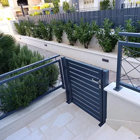 Bijelic Luxury With Jacuzzi