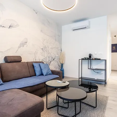 Bijelic Luxury With Jacuzzi * Okrug Gornji