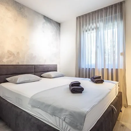 Bijelic Luxury With Jacuzzi * Okrug Gornji